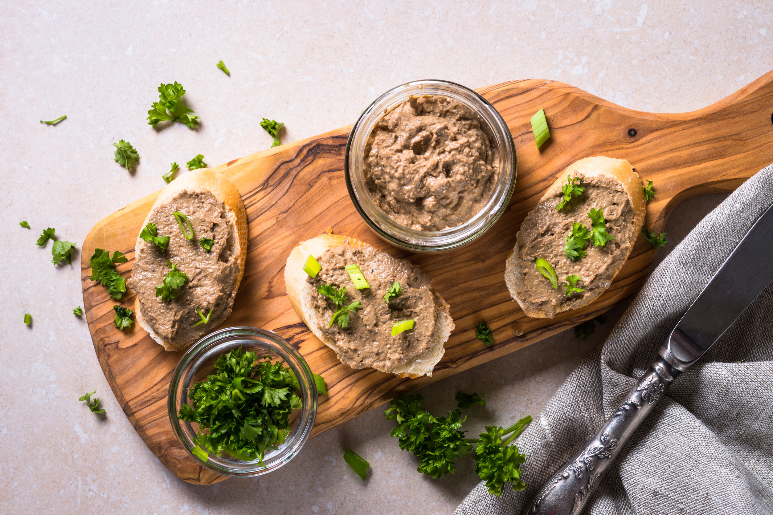 pate con hierbas
